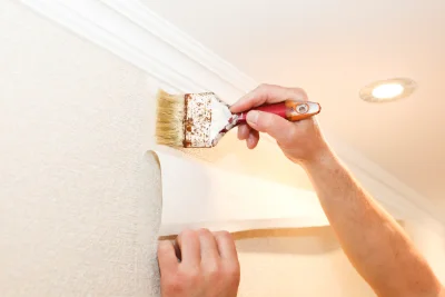 Pose de papier peint à Sacy-le-Petit — revêtements muraux et toiles de verre